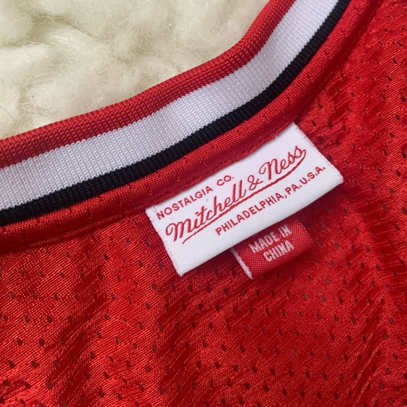 Chicago Bulls Old School Retro Jersey by Mitchell and Ness NBA Size: L - Picture 7 of 8